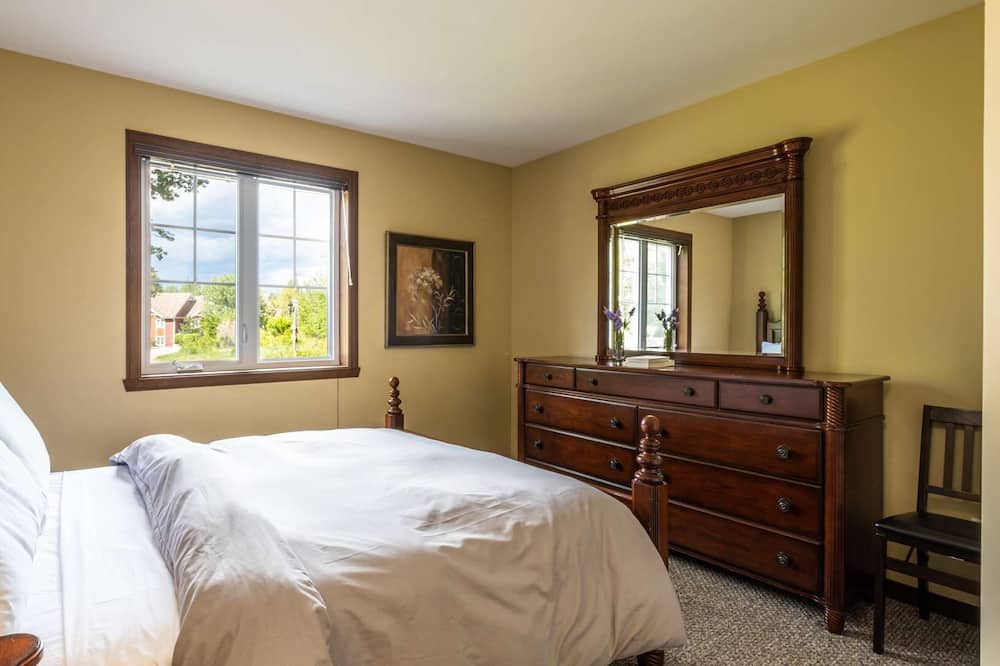 Photo of Bedroom in Mont-Tremblant