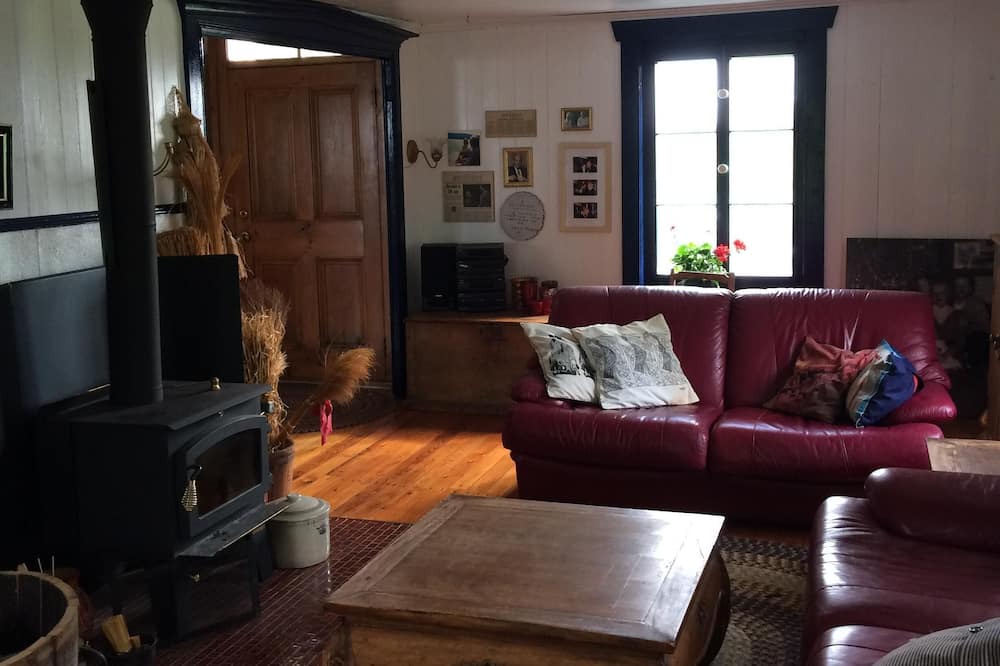 Photo of Livingroom in Sainte-Croix