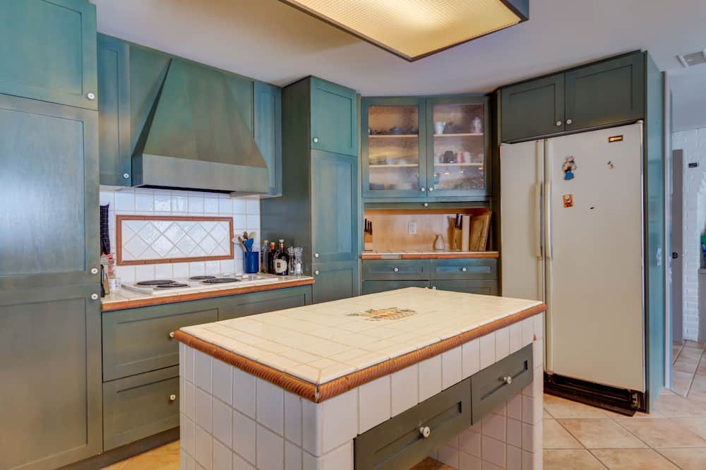 Photo of Kitchen in Stratford