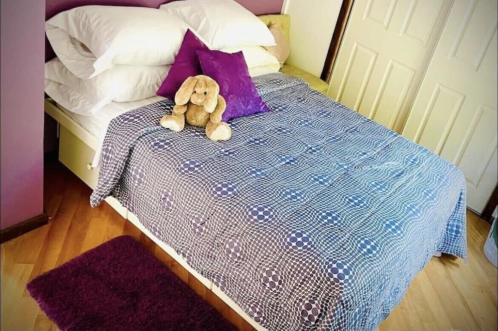 Photo of Bedroom in Les Collines-de-l'Outaouais Regional County Municipality