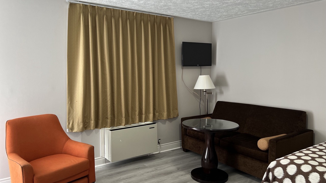 Photo of Livingroom in Wiarton