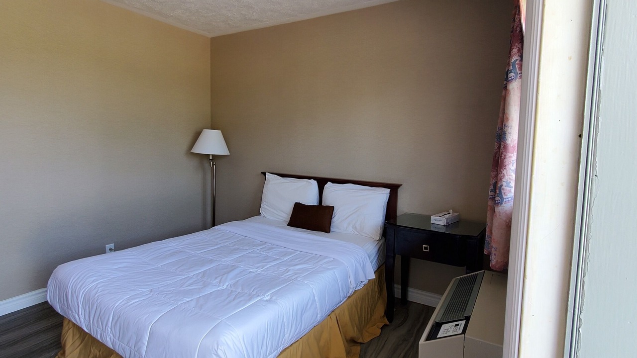 Photo of Bedroom in Wiarton
