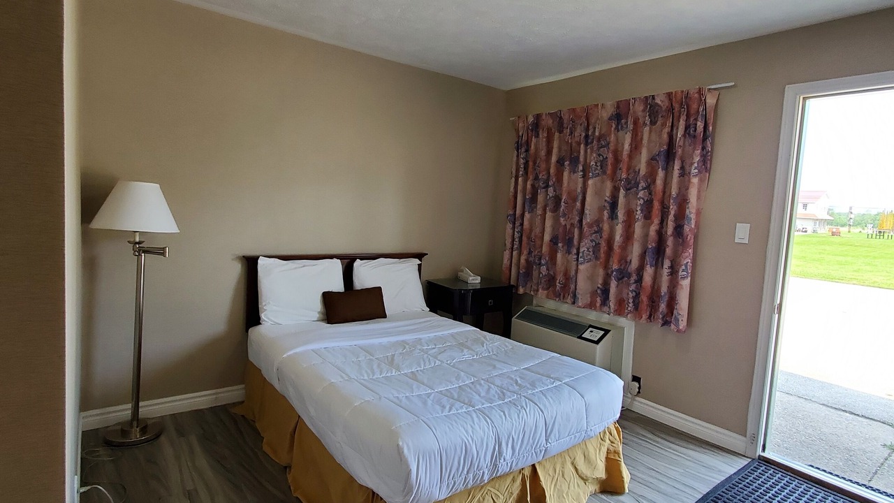 Photo of Bedroom in Wiarton