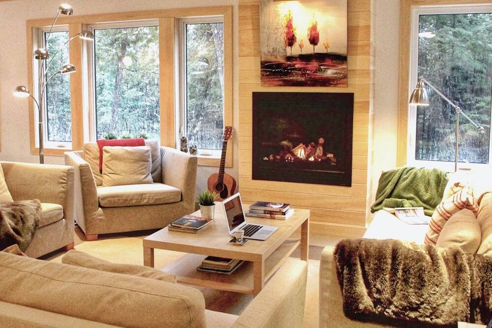 Photo of Livingroom in New Richmond