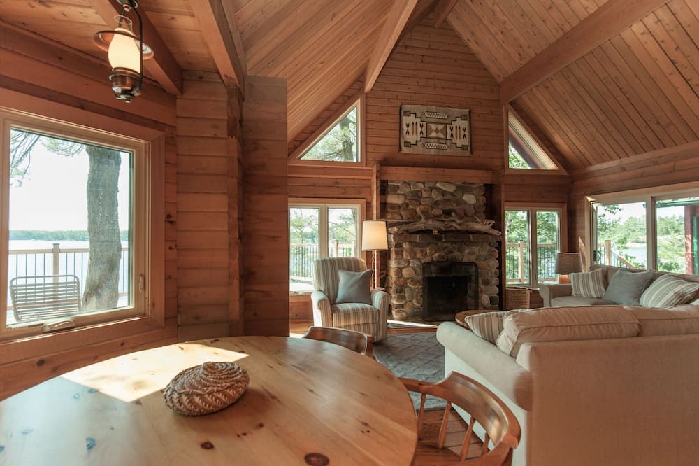 Photo of Others in Pointe au Baril