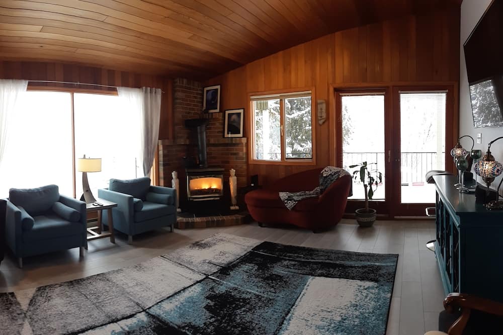Photo of Livingroom in Nelson