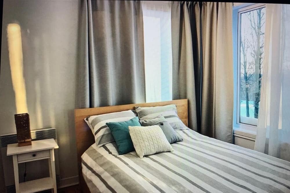 Photo of Bedroom in Sainte-Ann-des-Lacs