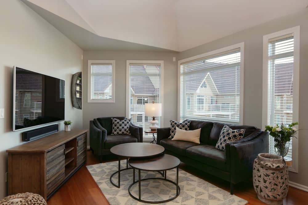 Photo of Livingroom in North End