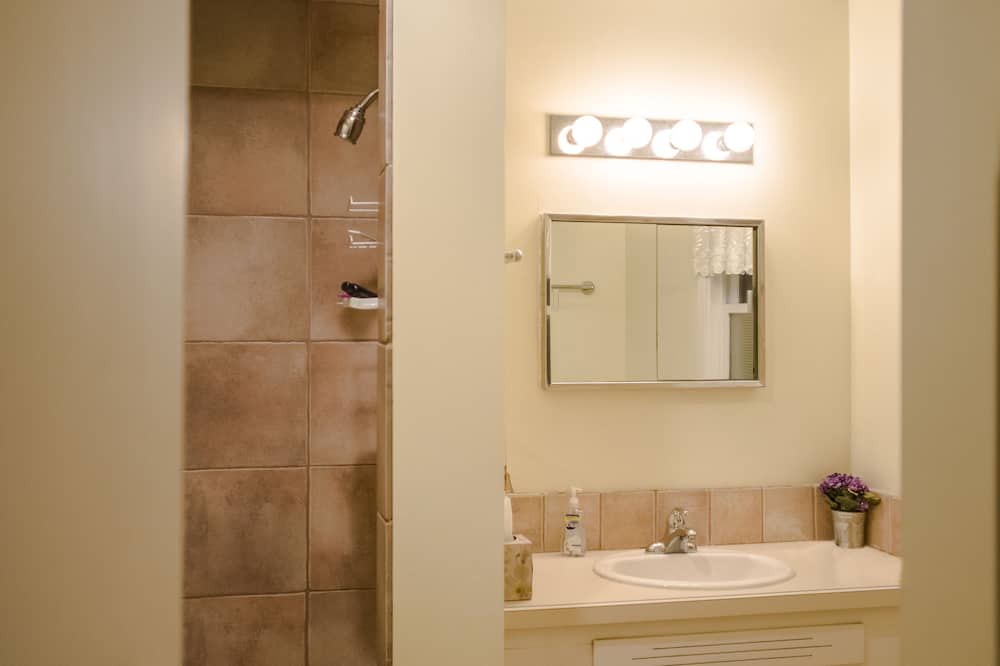 Photo of Bathroom in Hubbards