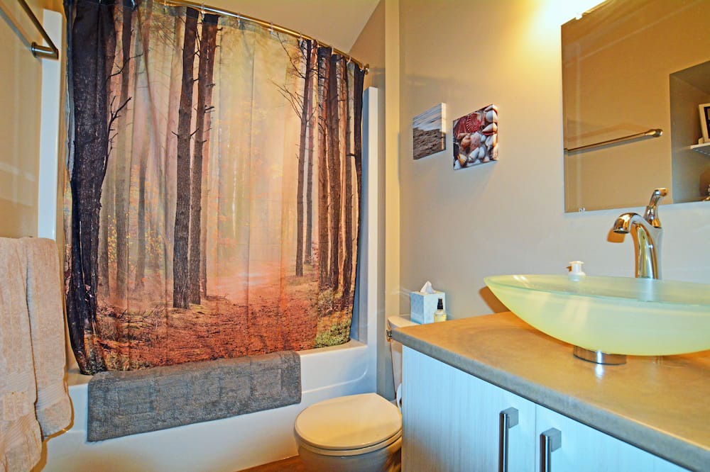 Photo of Bathroom in Port Renfrew