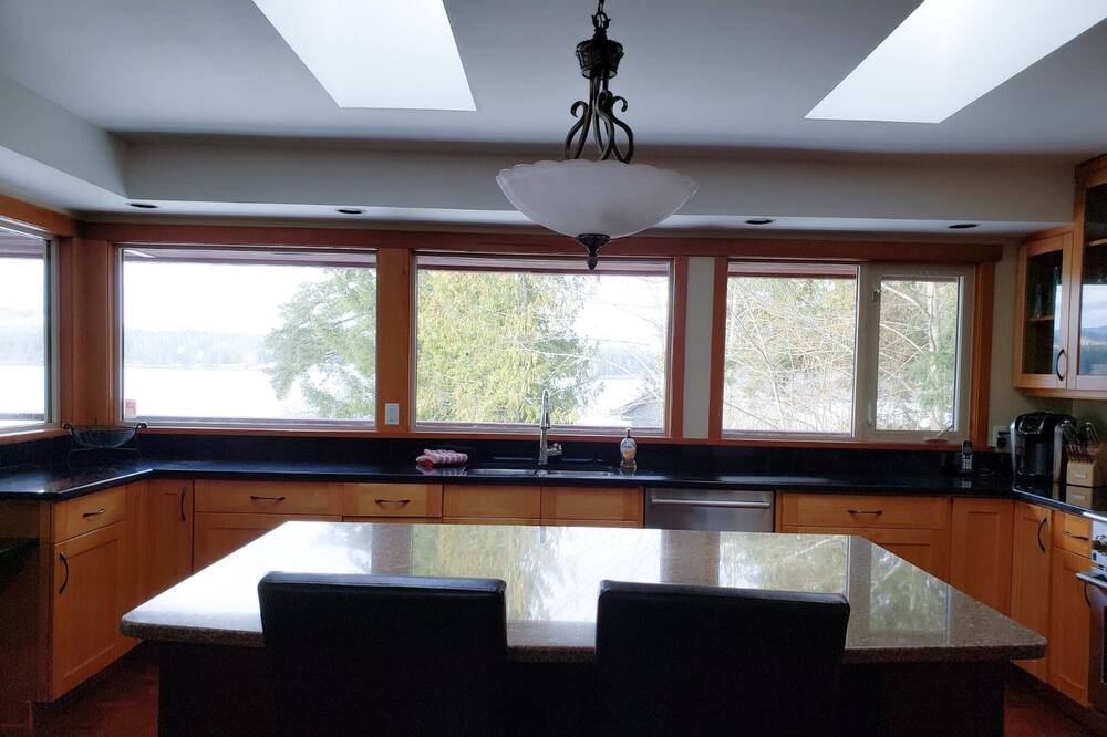 Photo of Kitchen in Port Alberni