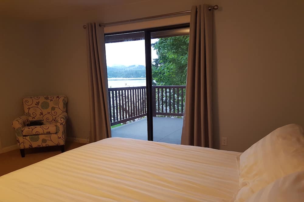 Photo of Bedroom in Port Alberni