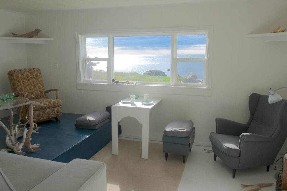 Photo of Livingroom in Sampson Cove