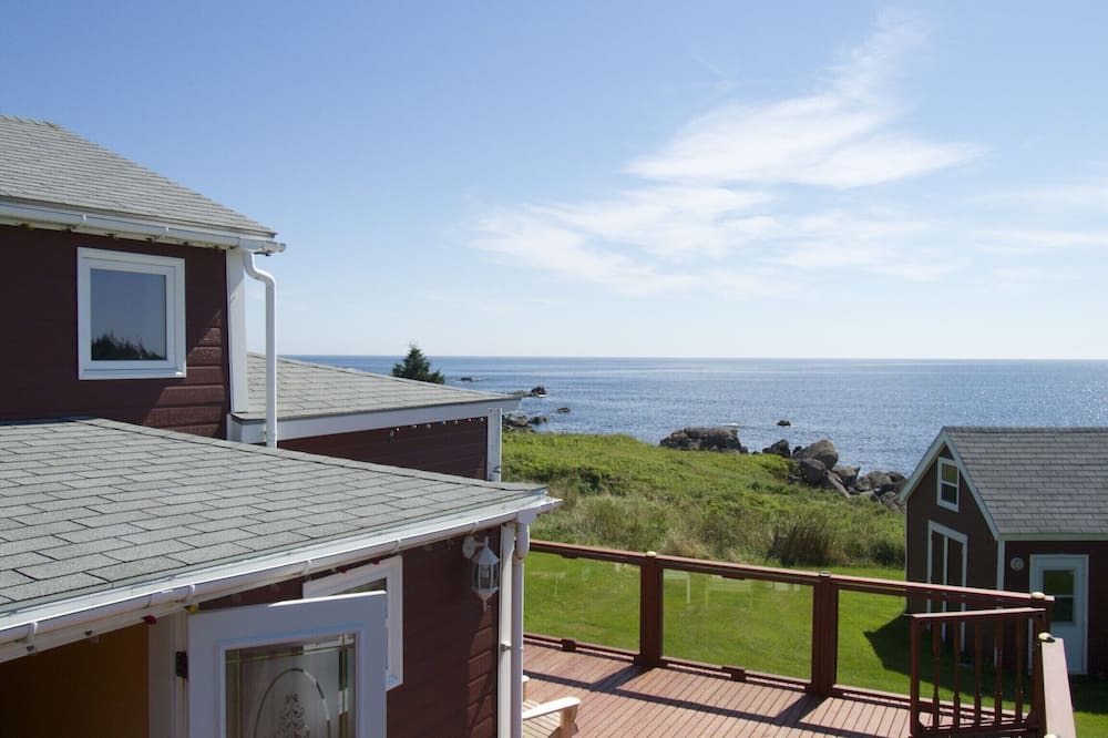 Photo of Patio Balcony in Sampson Cove