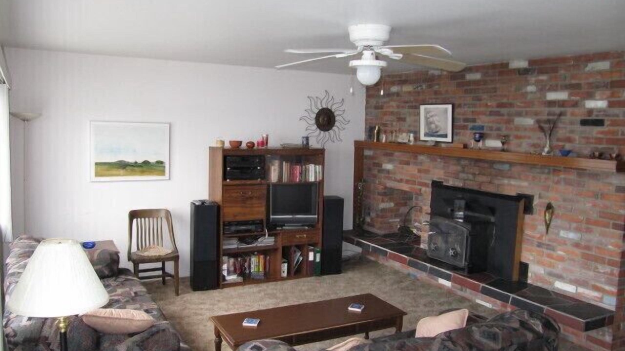 Photo of Livingroom in Central Okanagan