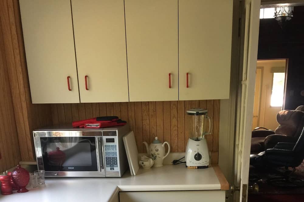 Photo of Kitchen in Victoria Beach