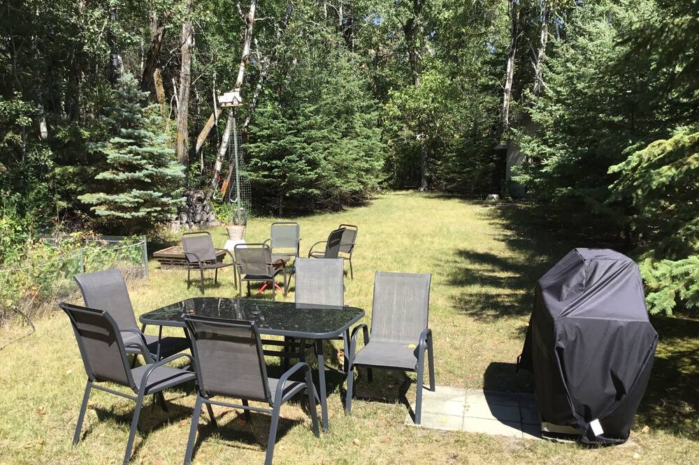 Photo of Patio Balcony in Victoria Beach