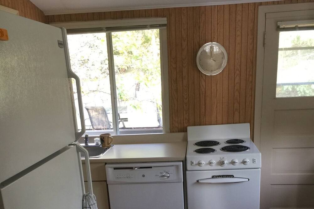 Photo of Kitchen in Victoria Beach