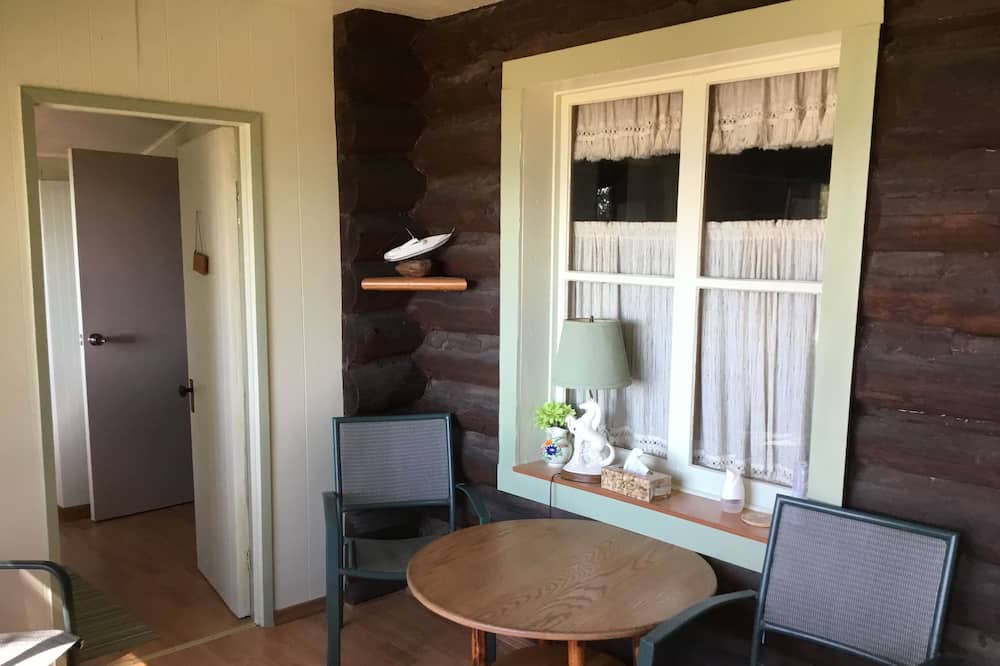 Photo of Bedroom in Victoria Beach