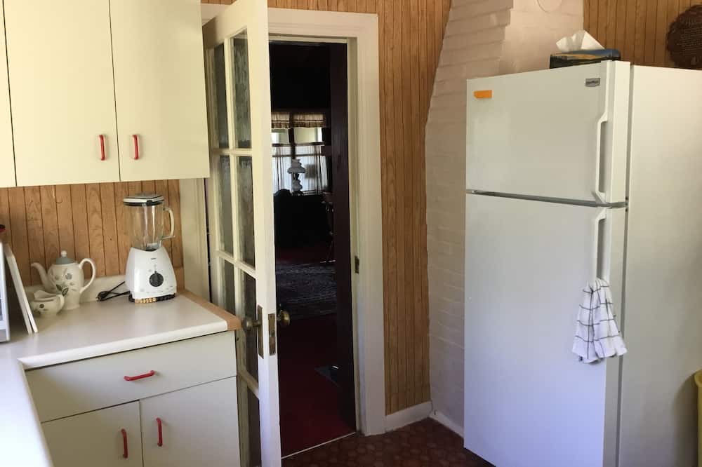 Photo of Bedroom in Victoria Beach