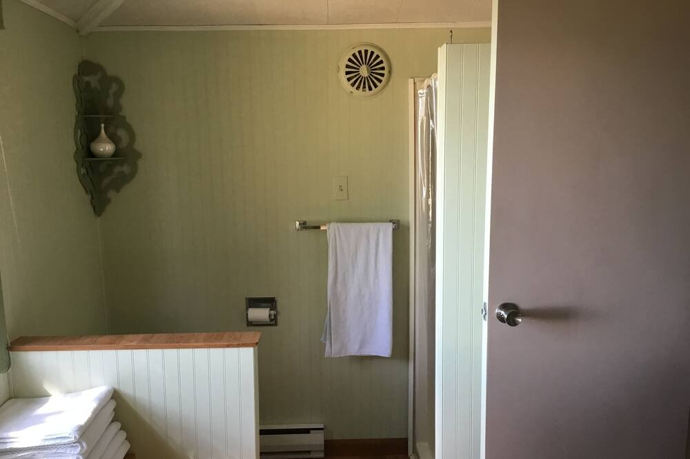 Photo of Bedroom in Victoria Beach