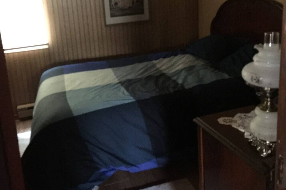 Photo of Bedroom in Victoria Beach