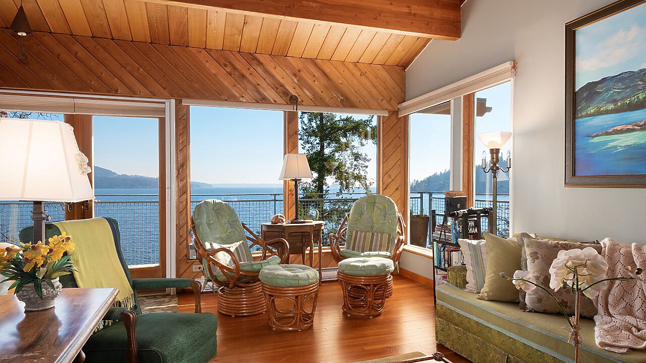Photo of Livingroom in Bowen Island