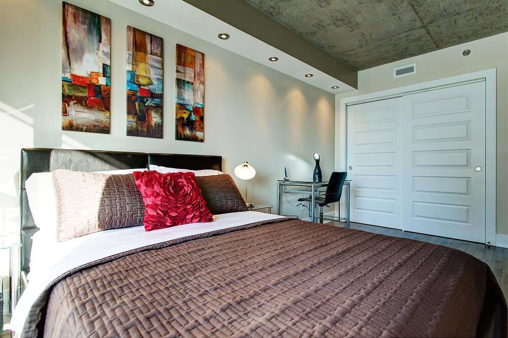 Photo of Bedroom in Griffintown