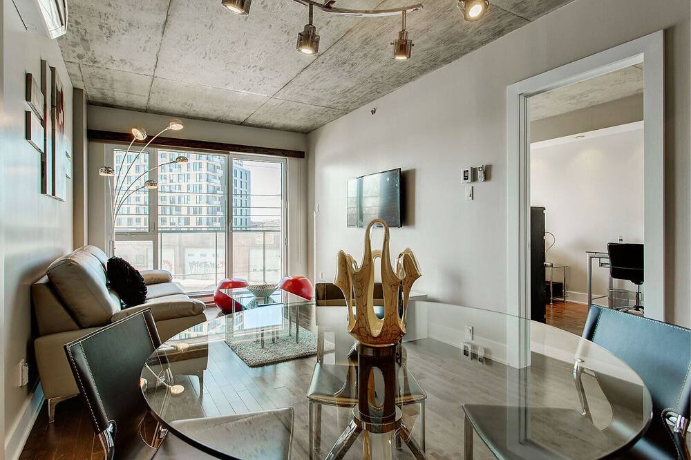 Photo of Livingroom in Griffintown