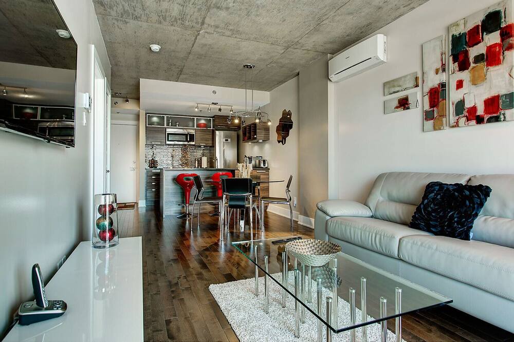 Photo of Livingroom in Griffintown