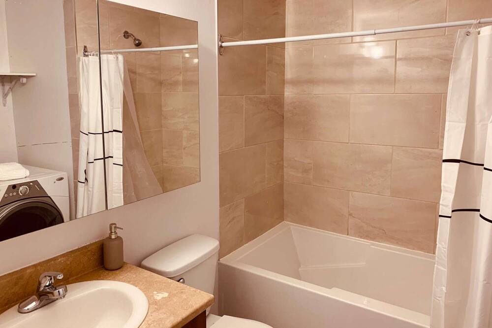 Photo of Bathroom in Hochelaga