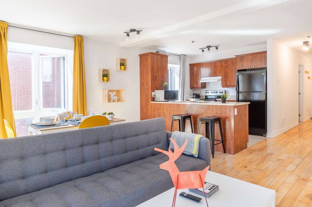 Photo of Livingroom in Hochelaga
