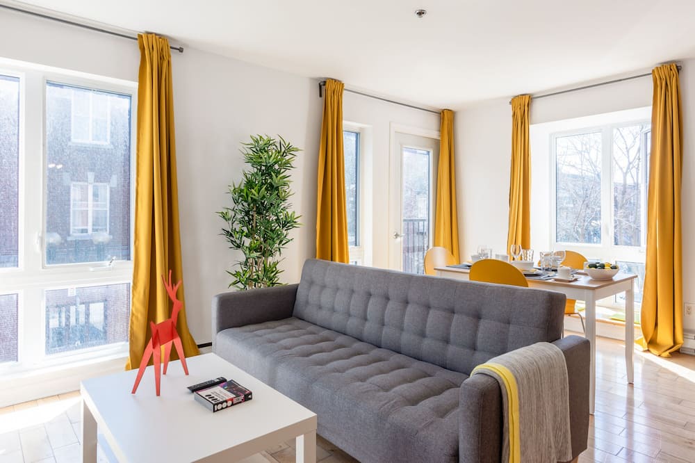 Photo of Livingroom in Hochelaga