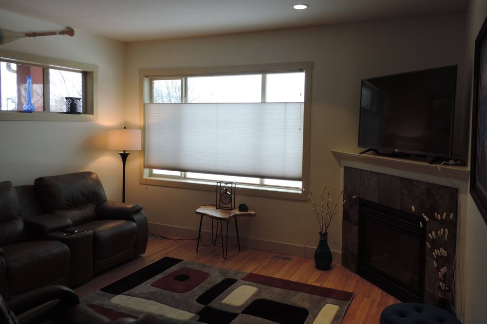Photo of Livingroom in Westbank
