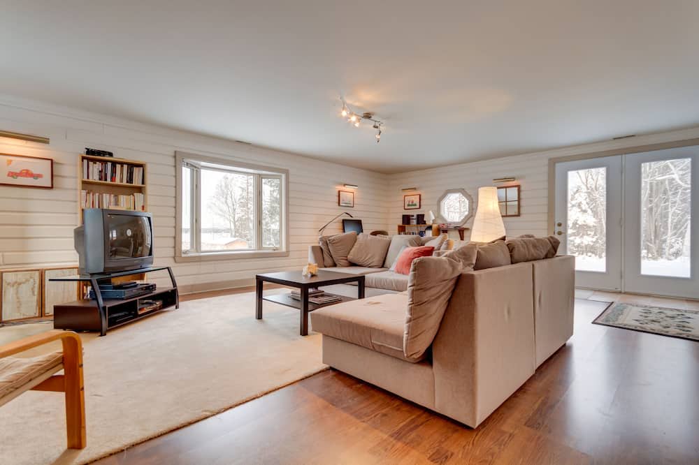 Photo of Livingroom in Stratford