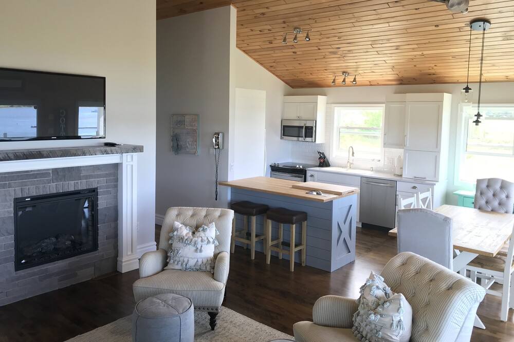 Photo of Livingroom in Clinton