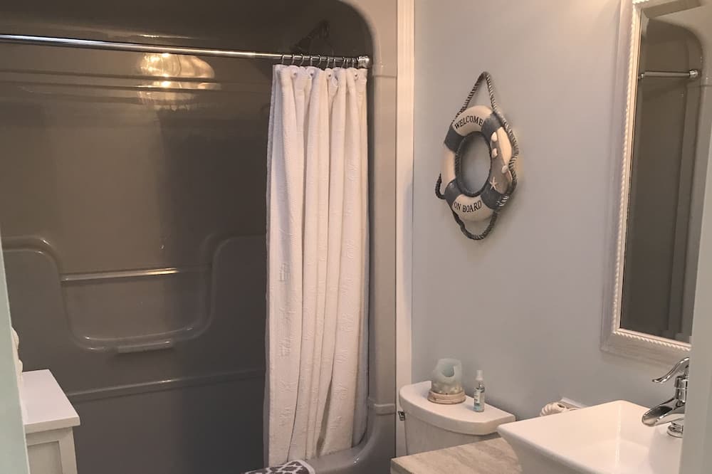 Photo of Bathroom in Clinton