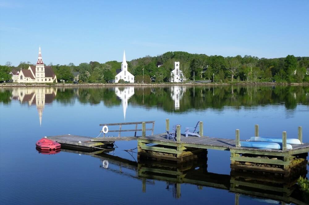Photo of Others in Mahone Bay