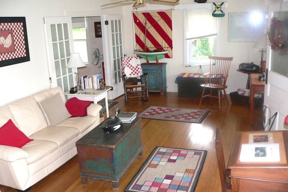 Photo of Bedroom in Mahone Bay