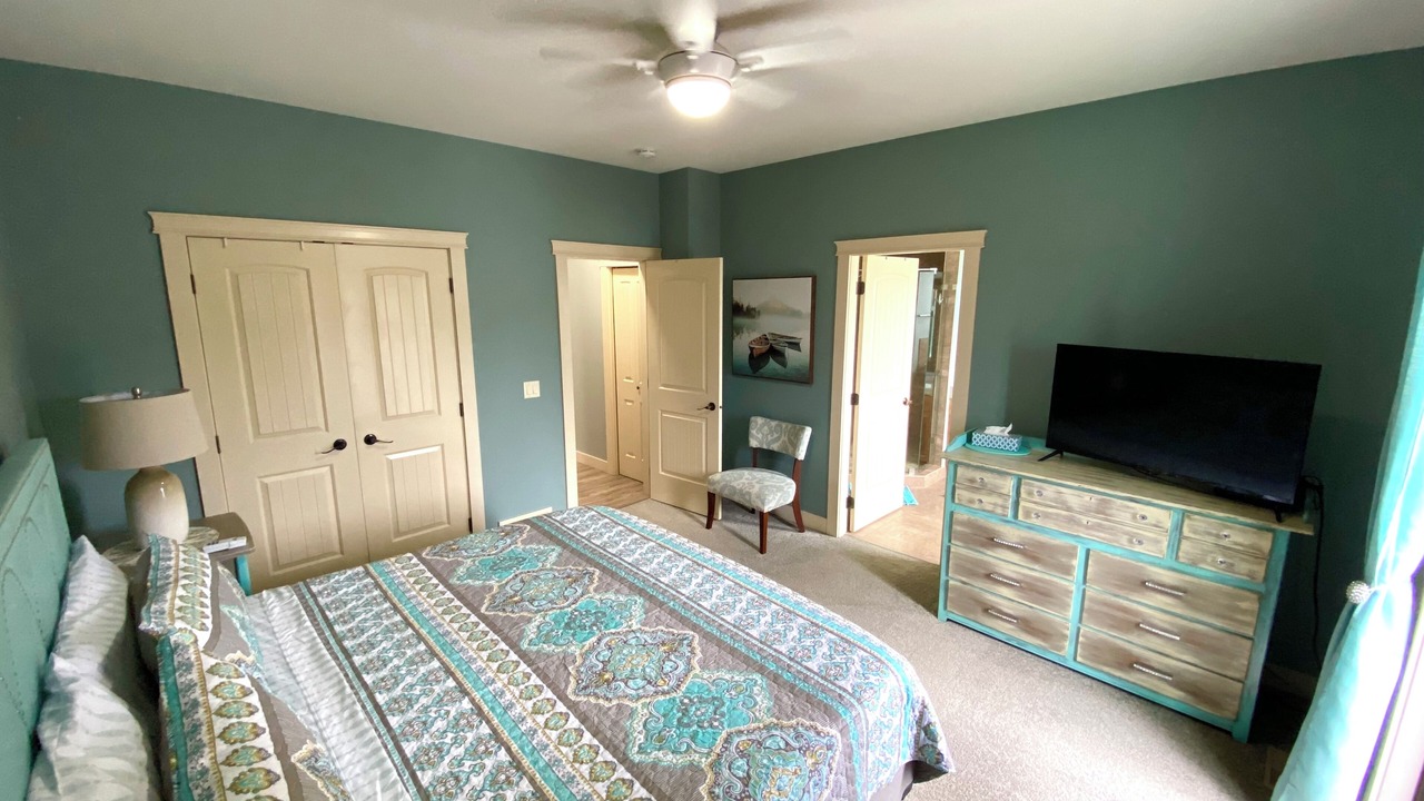 Photo of Bedroom in Black Mountain