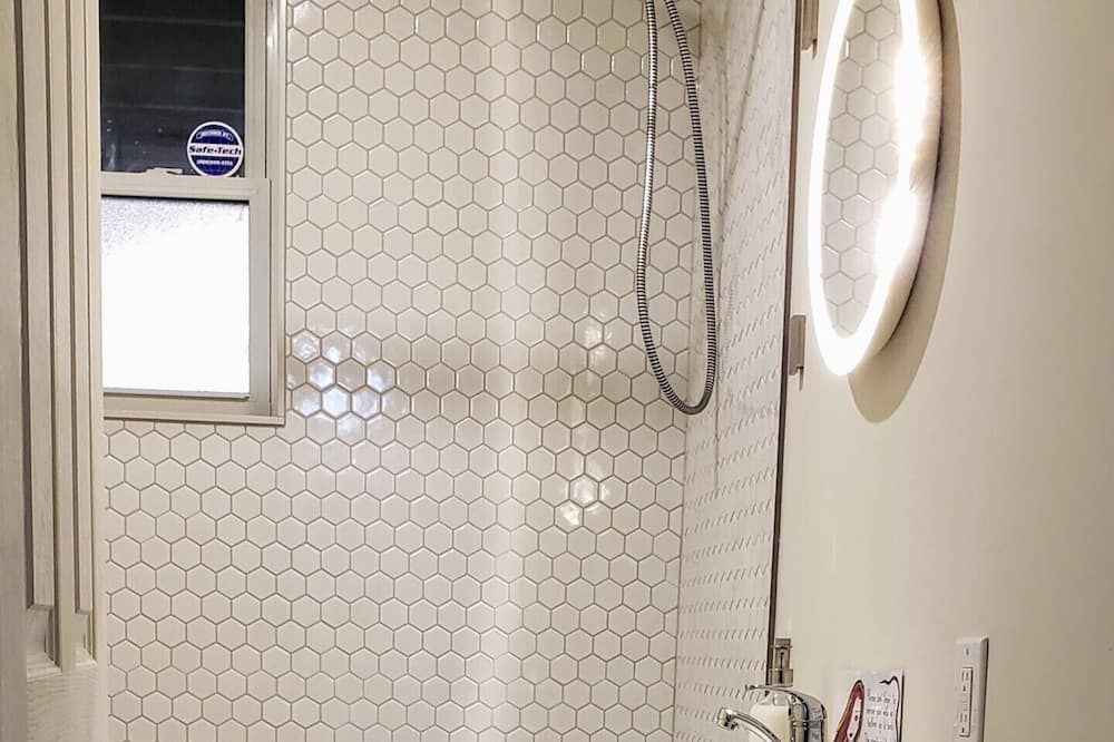 Photo of Bathroom in Kirkendall North
