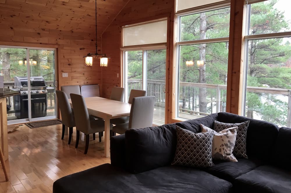 Photo of Livingroom in Severn