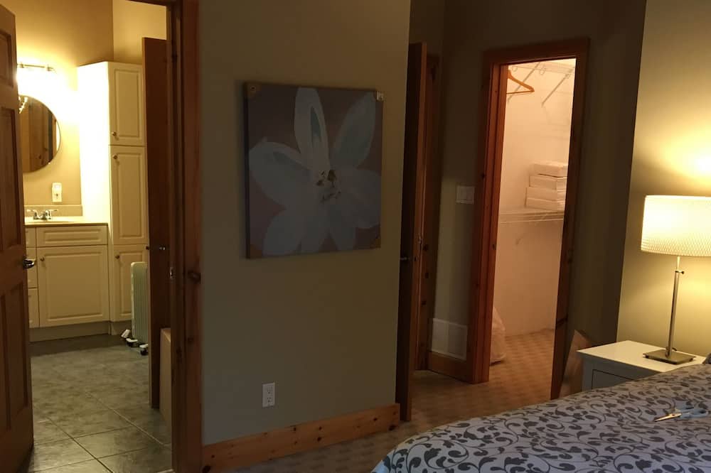 Photo of Bedroom in Severn