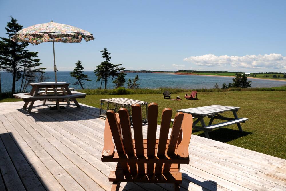 Photo of Patio Balcony in Little Pond