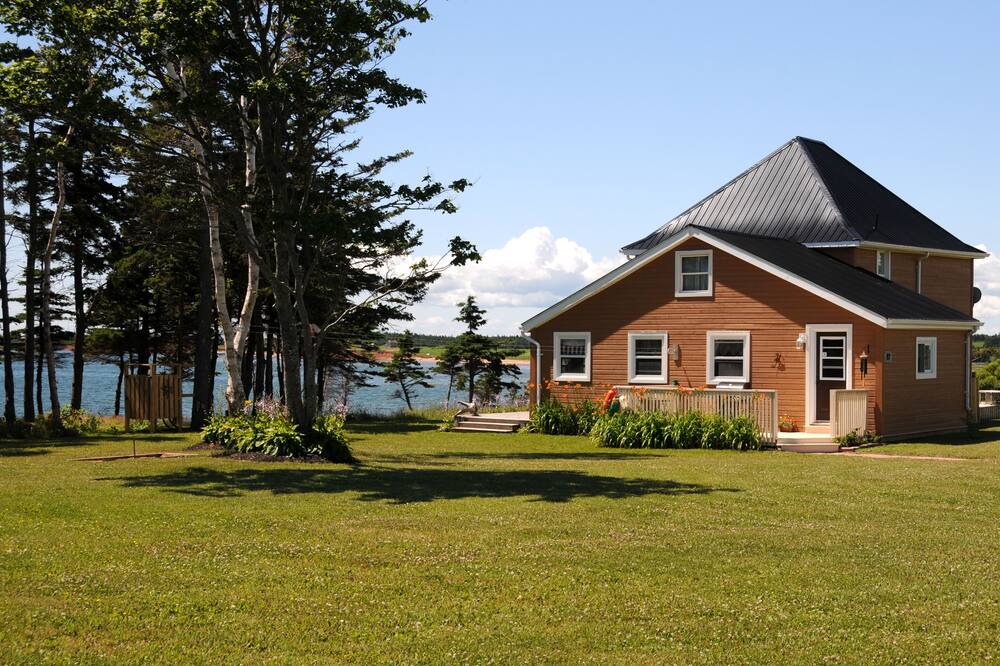 Photo of Outdoor in Little Pond