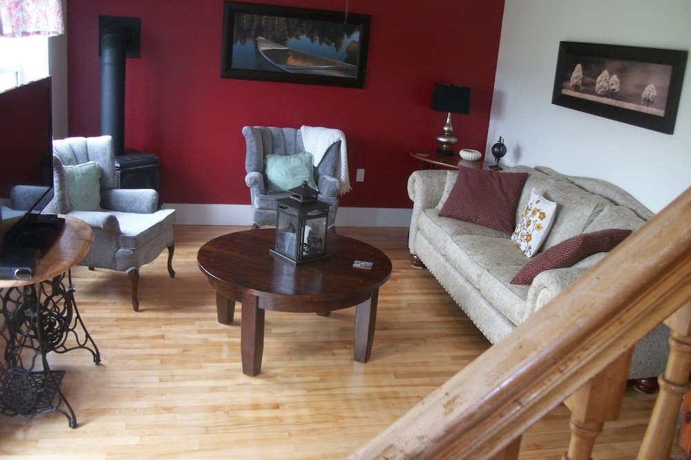 Photo of Bedroom in Little Pond