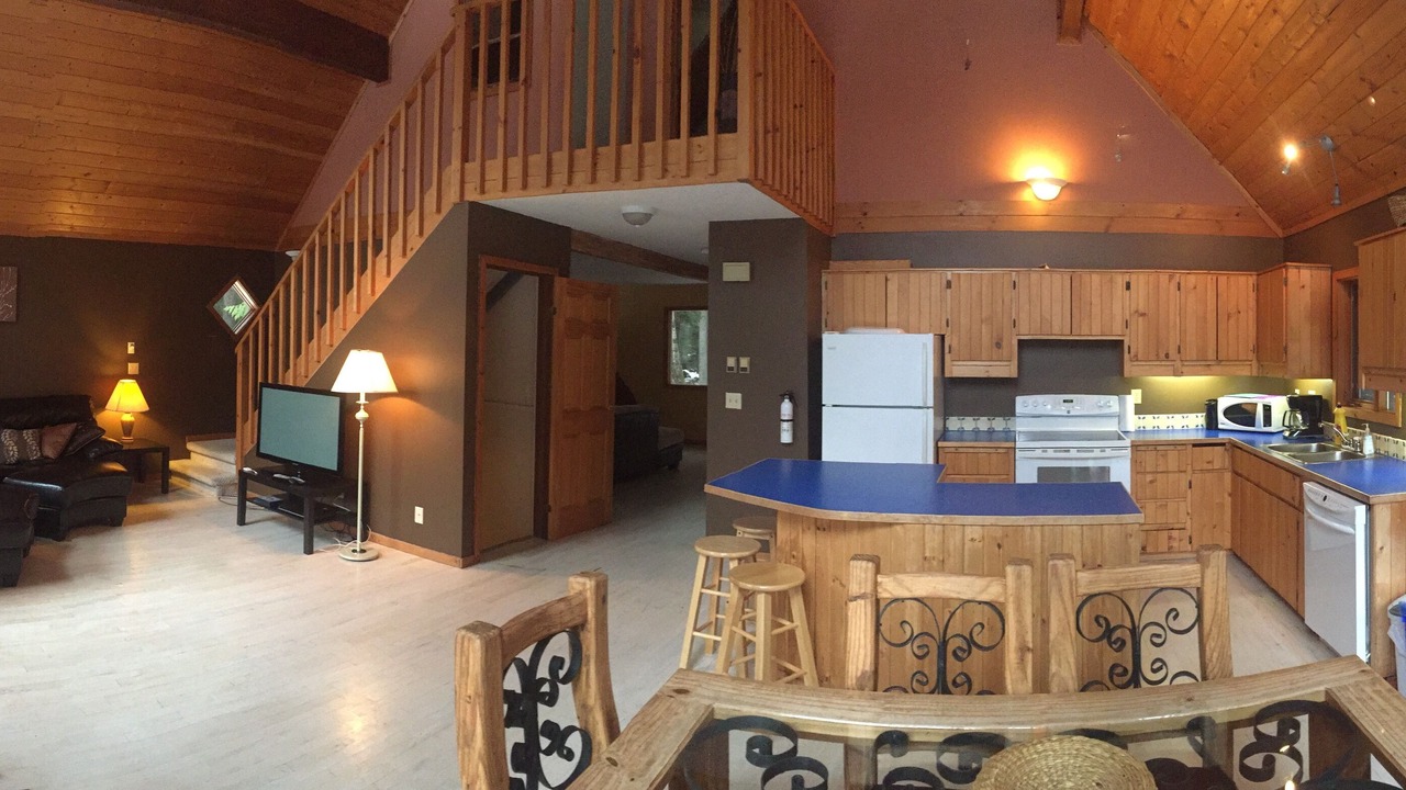 Photo of Livingroom in Revelstoke