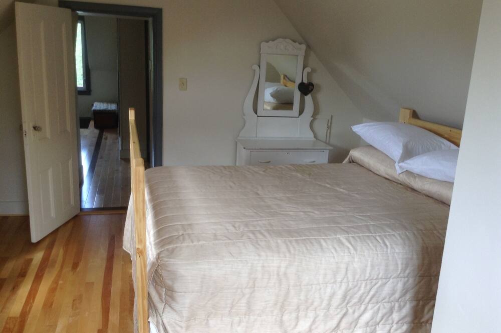 Photo of Bedroom in Baddeck
