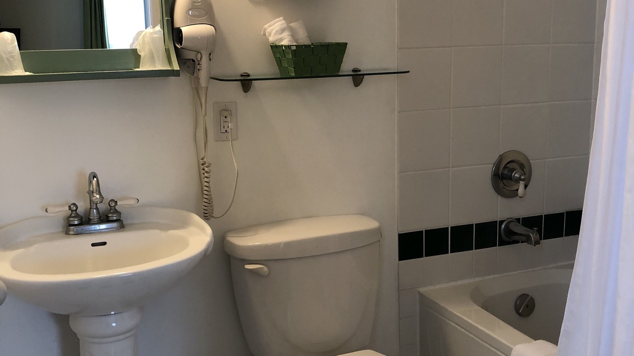 Photo of Bathroom in Knowlton