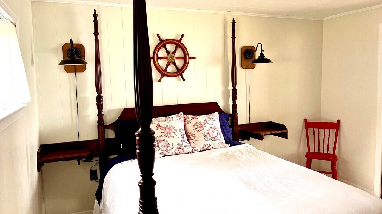 Photo of Bedroom in LaHave